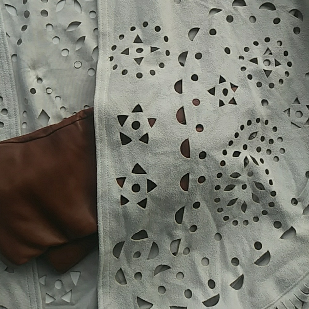 Fring Vest - Picture 3 of 3